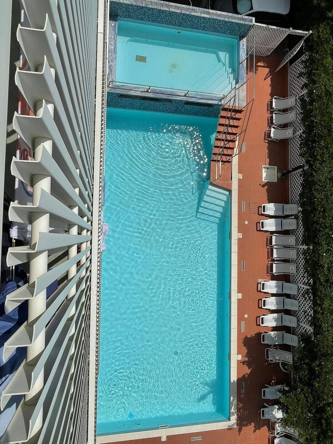 Hotel Delfino Milano Marittima Exteriör bild